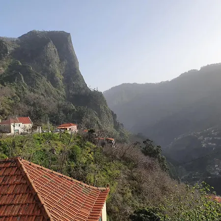 Coracao Da Madeira Apartment *